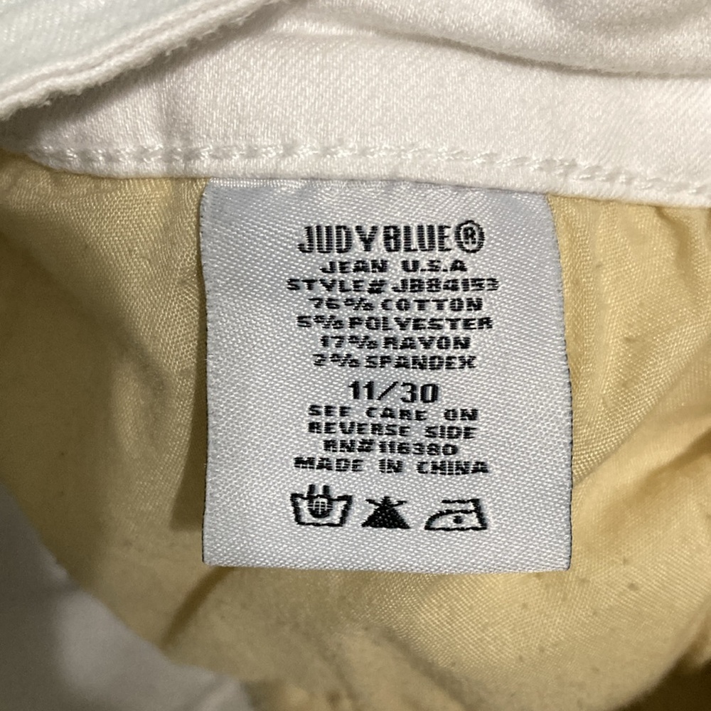 Judy Blue White Skinny Fit Jeans Size 11/30 - Picture 9 of 9